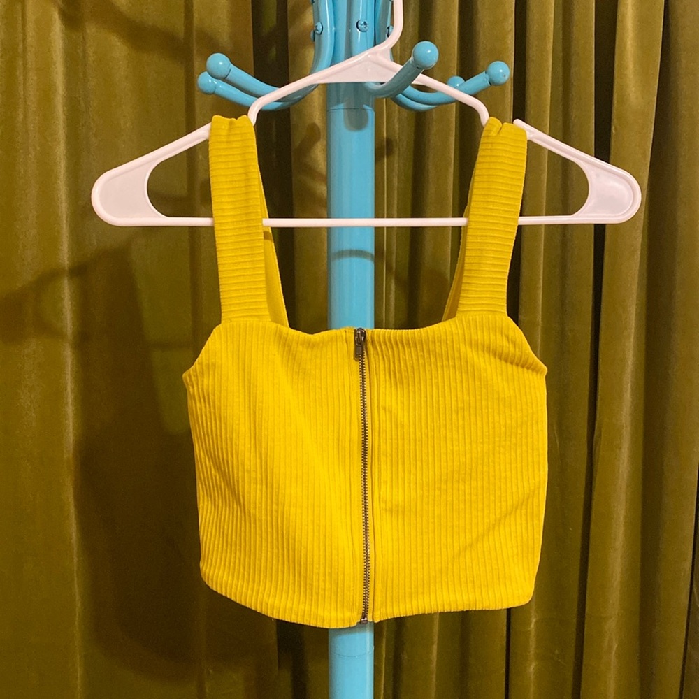 Zip up tank top from aerie.